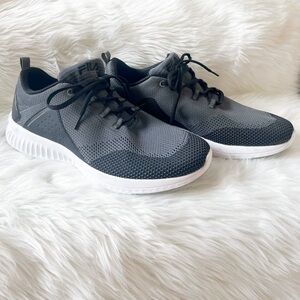 Men’s Fila Athletic Shoes Size 11